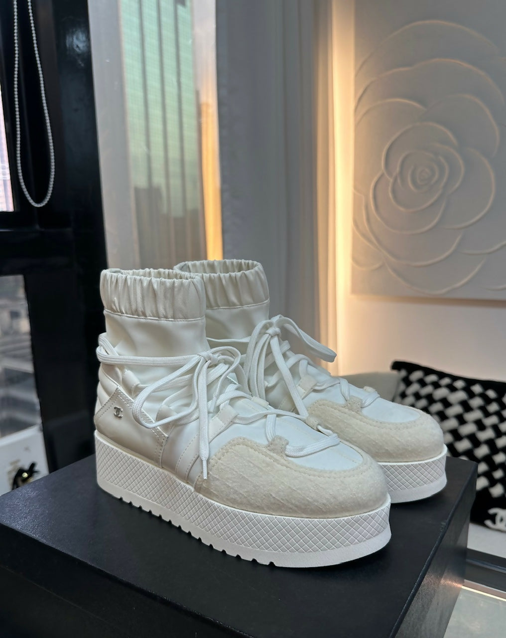 Chanel Shoes 38 Tweed and Leather Cream White Boots