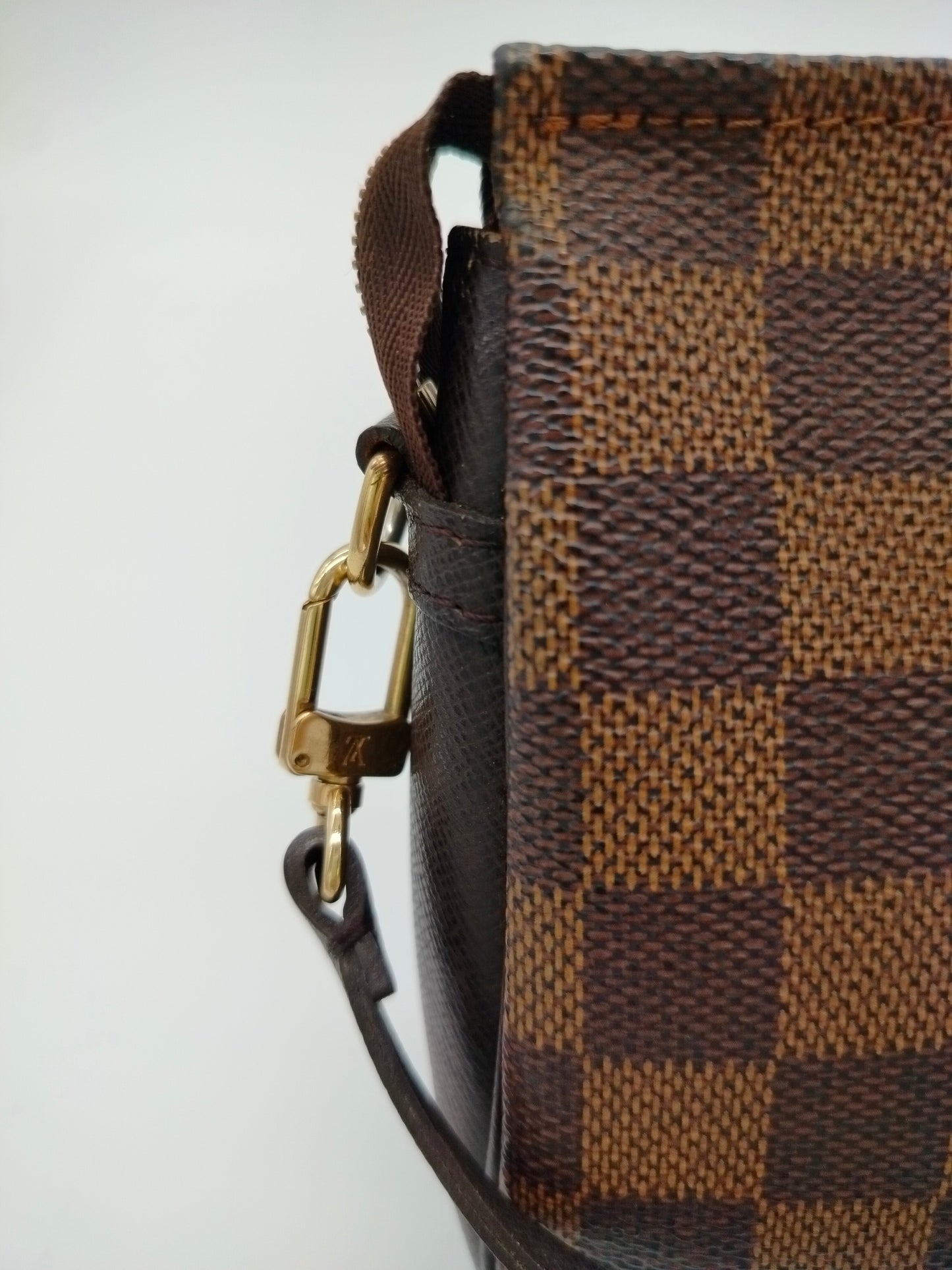Louis Vuitton Pochette Damier Ebene Shoulder Bag - '90s