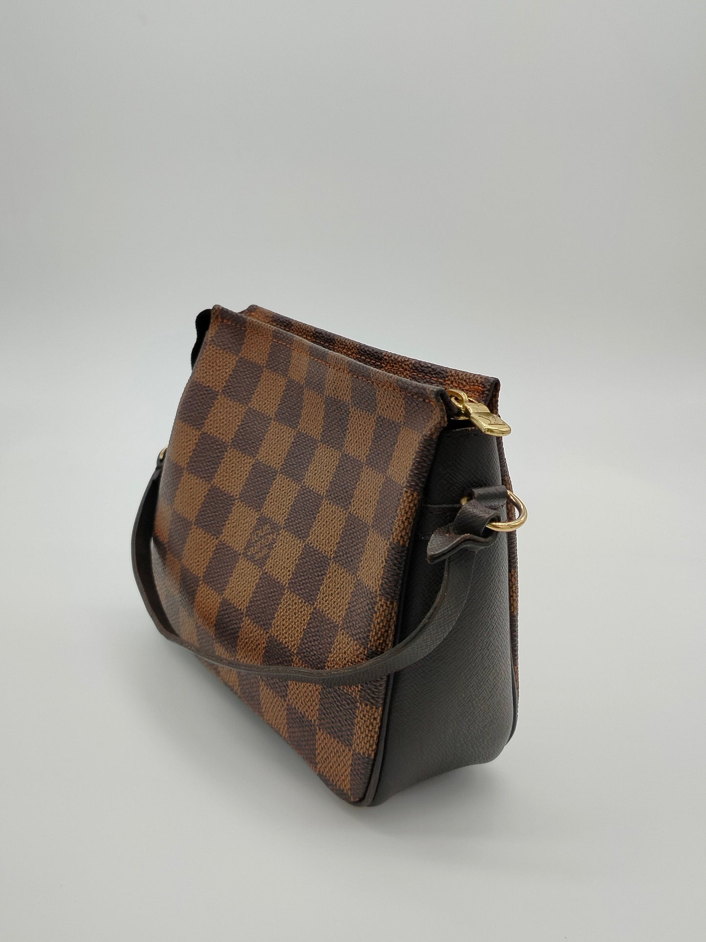 Louis Vuitton Pochette Damier Ebene Shoulder Bag - '90s