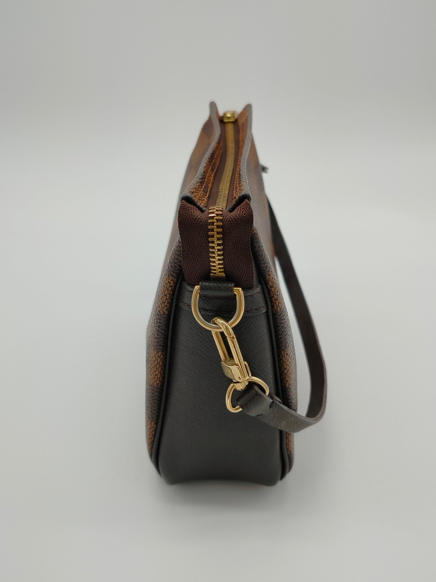 Louis Vuitton Pochette Damier Ebene Shoulder Bag - '90s