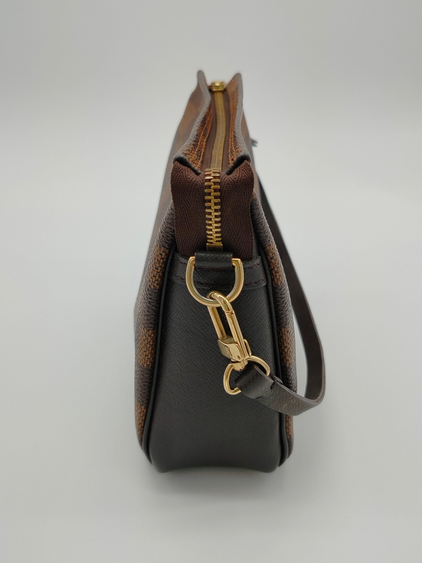 Louis Vuitton Pochette Damier Ebene Shoulder Bag - '90s