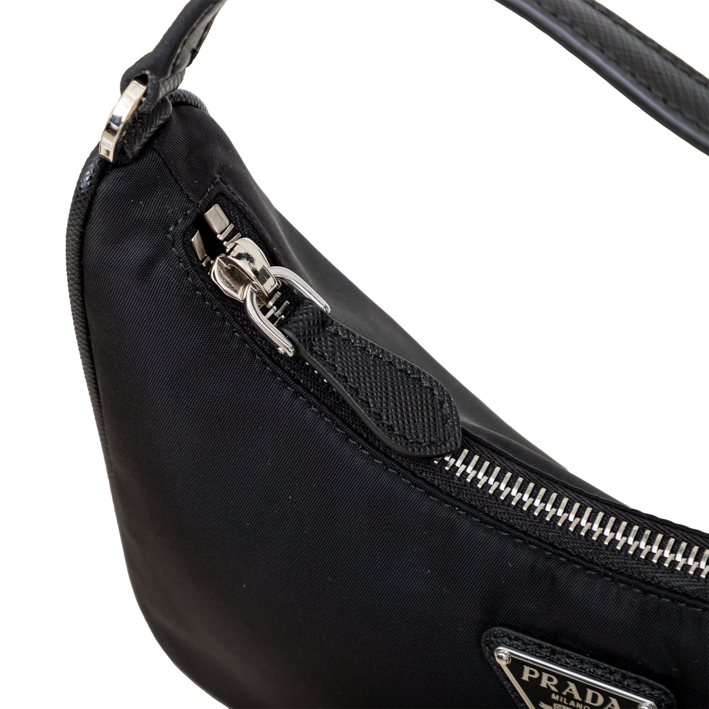 Prada Re-Edition 2005 Shoulder Bag - '20s