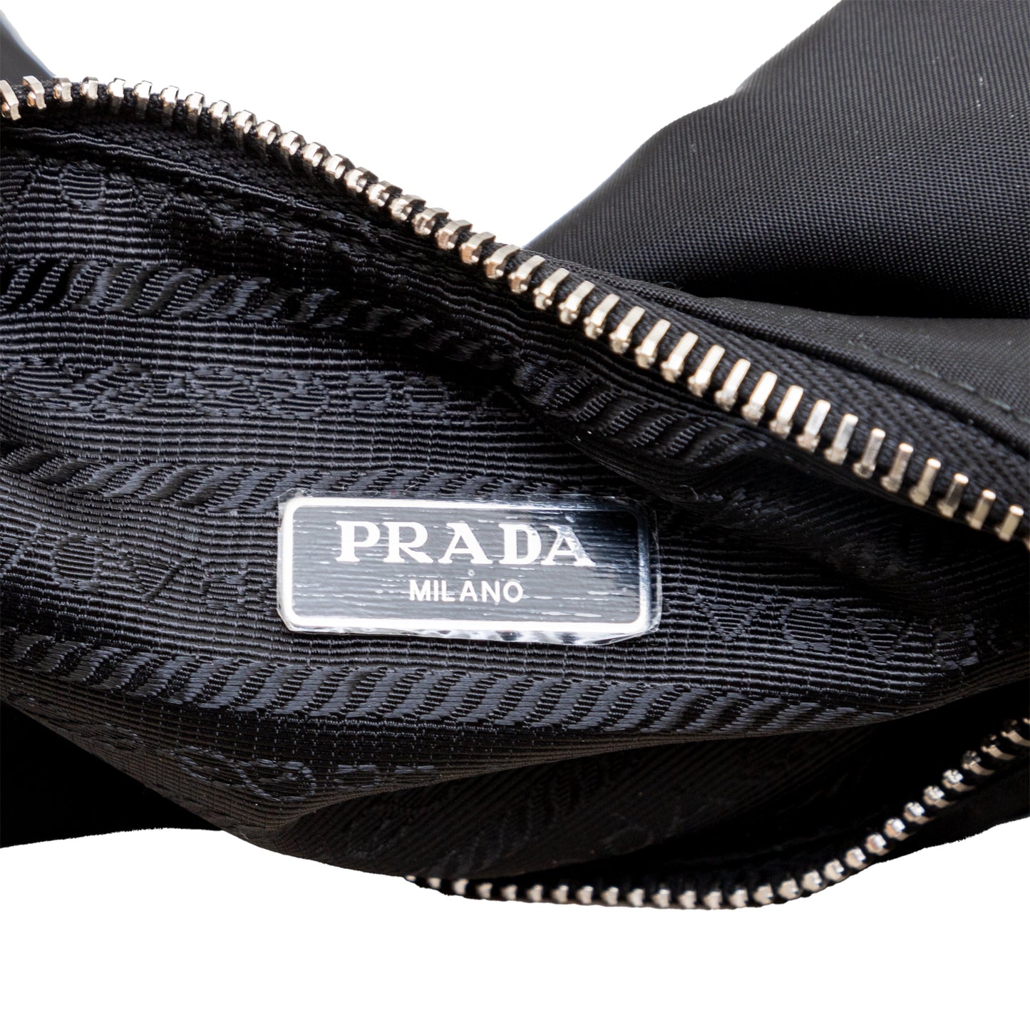 Prada Re-Edition 2005 Shoulder Bag - '20s